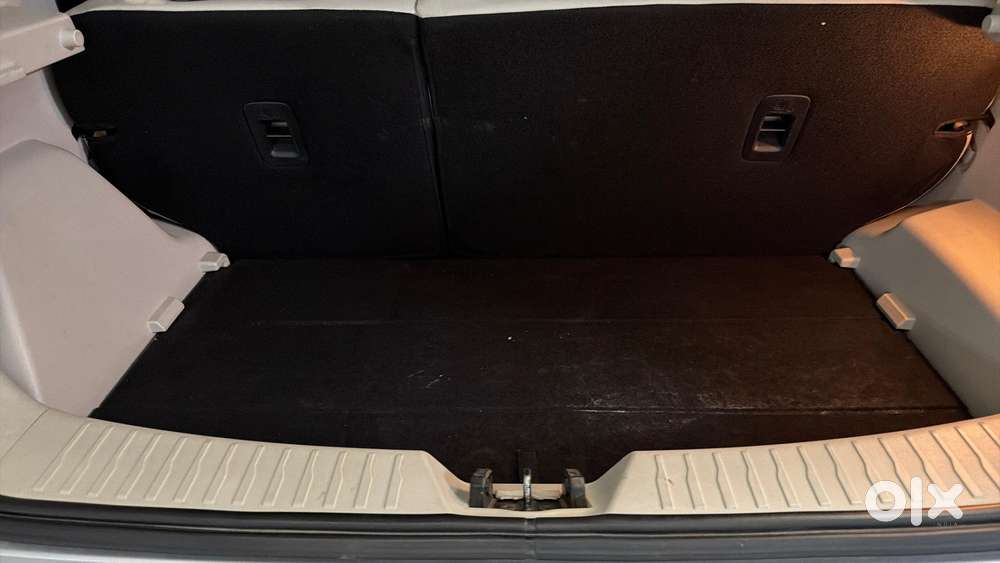 Mahindra Xuv300 W8 Option, 2020, Petrol