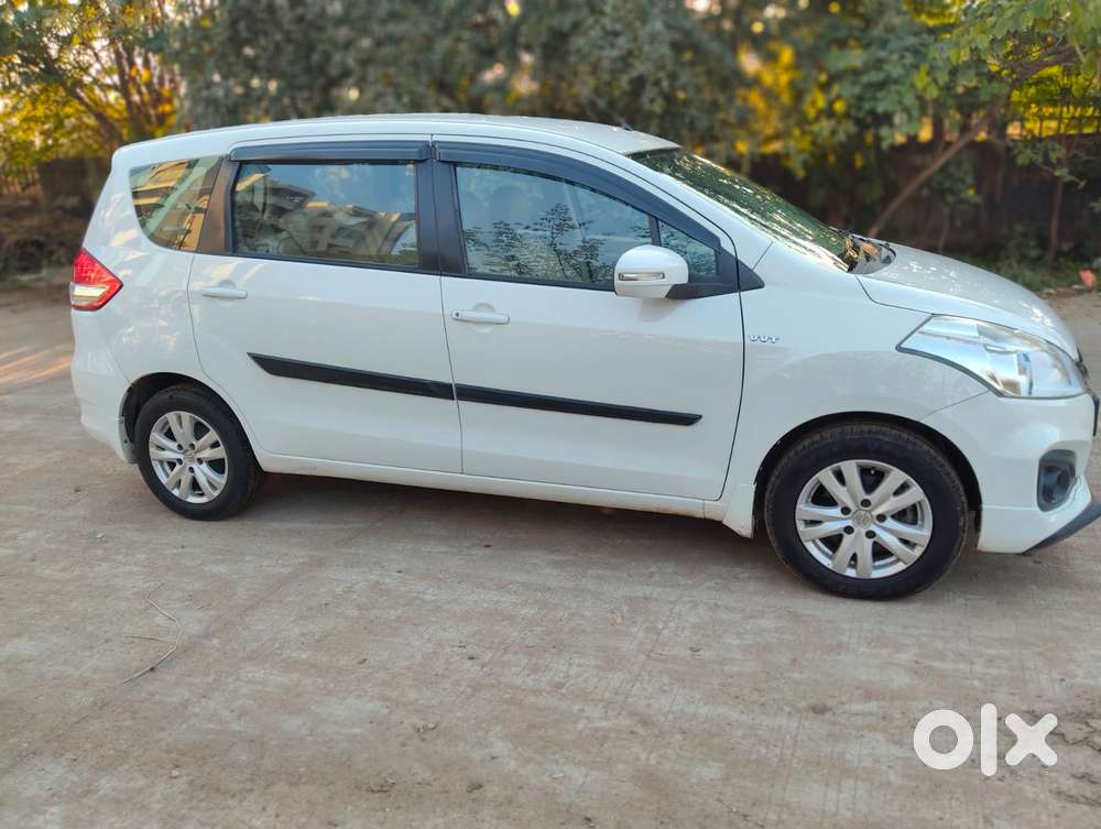Maruti Suzuki Ertiga Vxi At Petrol, 2018, Petrol