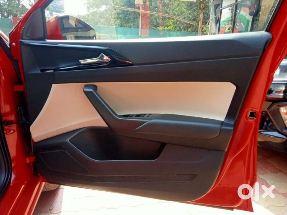 Skoda Slavia 1.0 Tsi Style At, 2024, Petrol