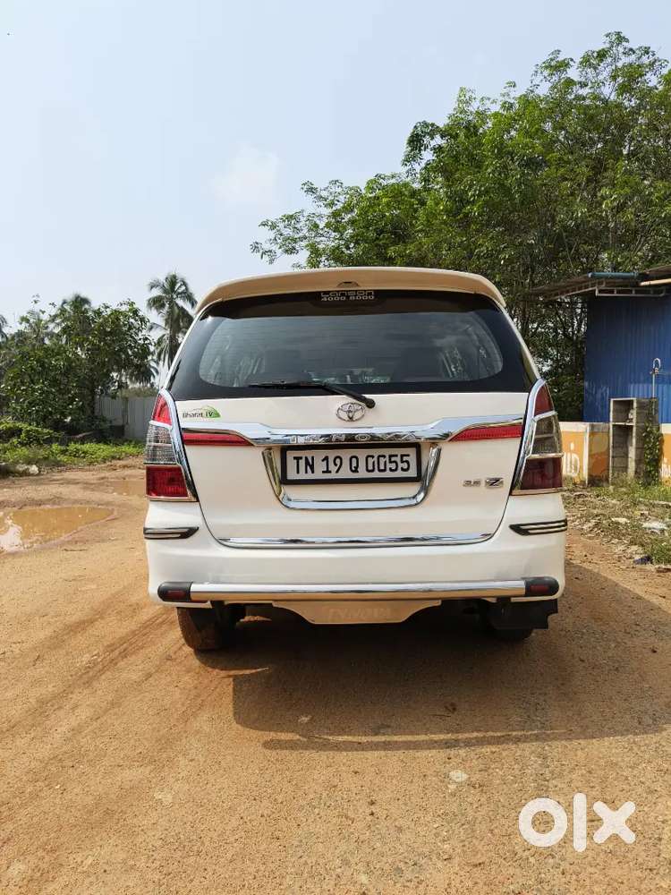 Toyota Innova 2015 Diesel Well Maintained