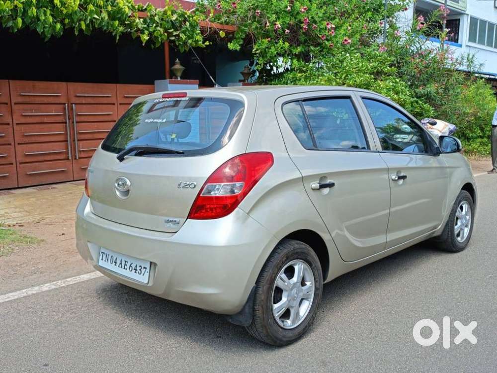 Hyundai I20 2009-2011 Asta, 2010, Petrol