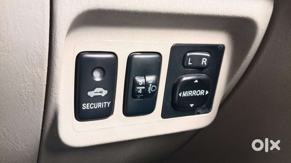 Toyota Innova 2.5 Z Diesel 7 Seater, 2014, Diesel