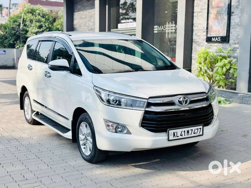 Toyota Innova Crysta 2.4 V 7 Str, 2017, Diesel