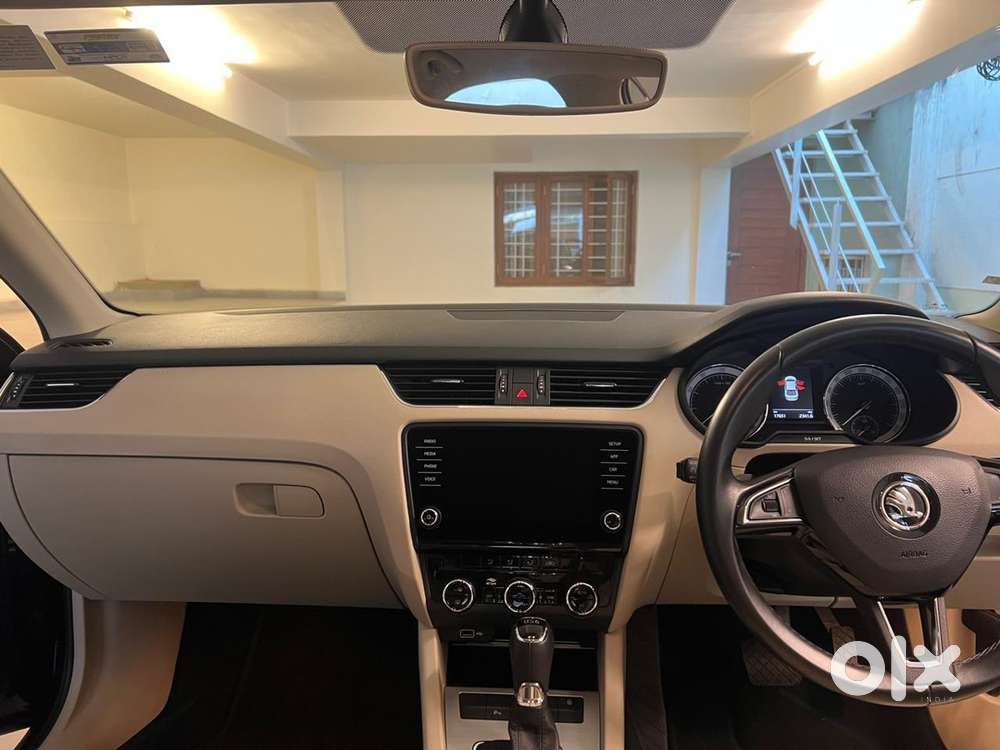 Skoda Octavia Petrol Style At Black
