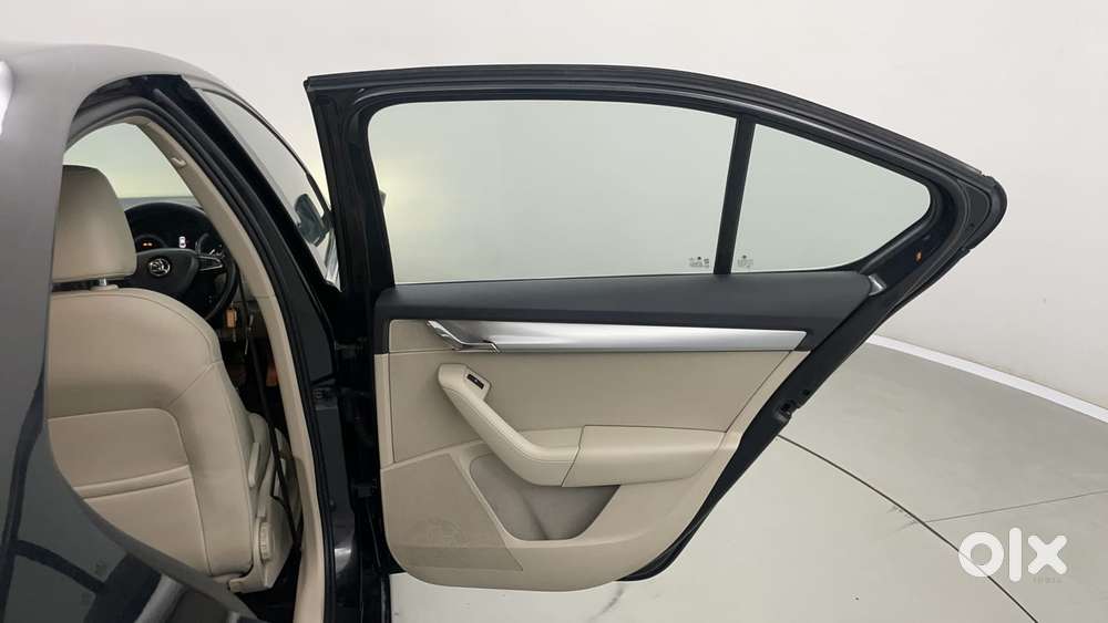 Skoda Octavia 1.8 Tsi Style At, 2017, Petrol