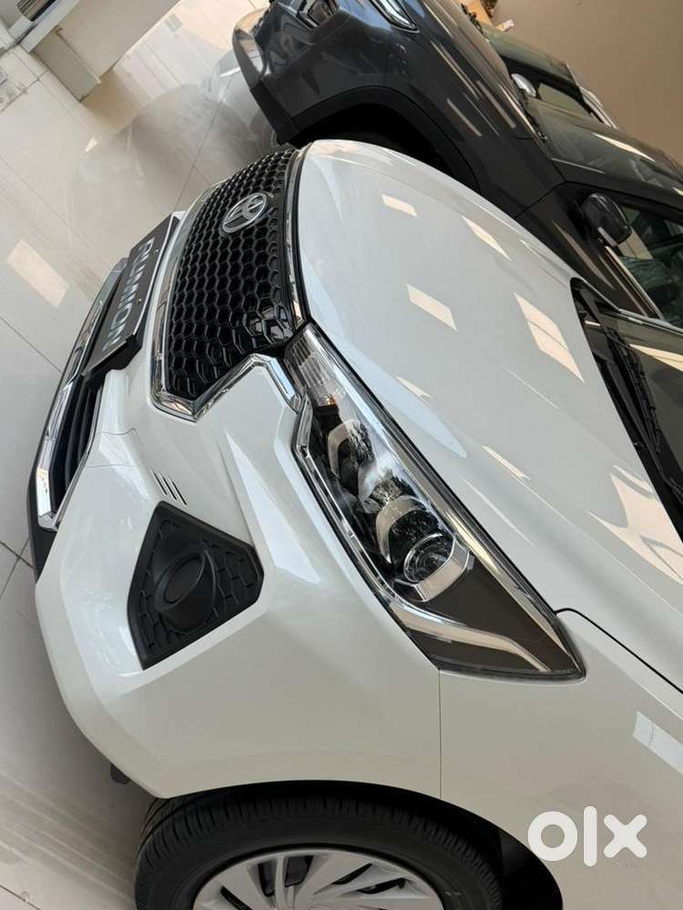 Toyota Rumino Zero Km Driven