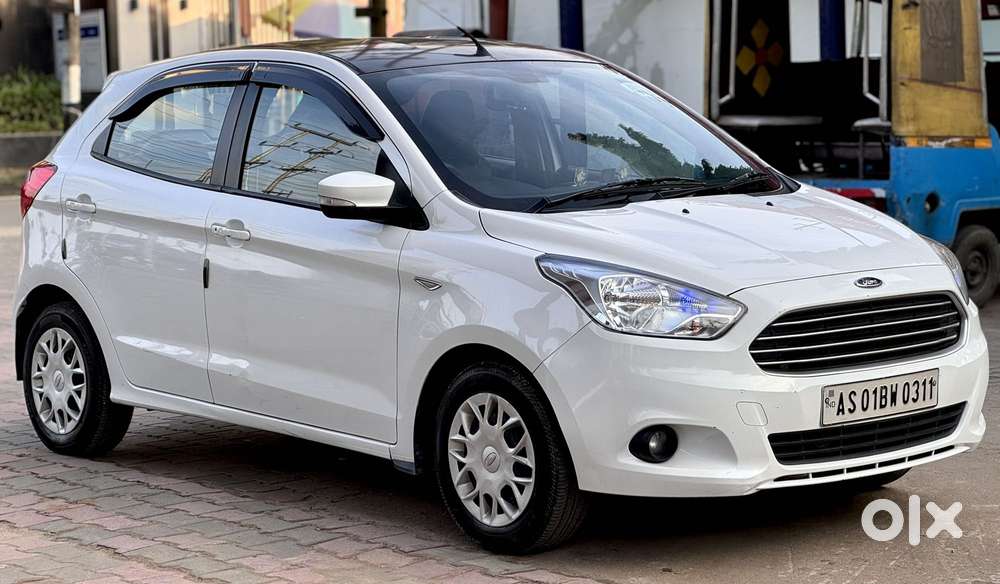 Ford Figo 1.2p Trend Mt, 2015, Petrol