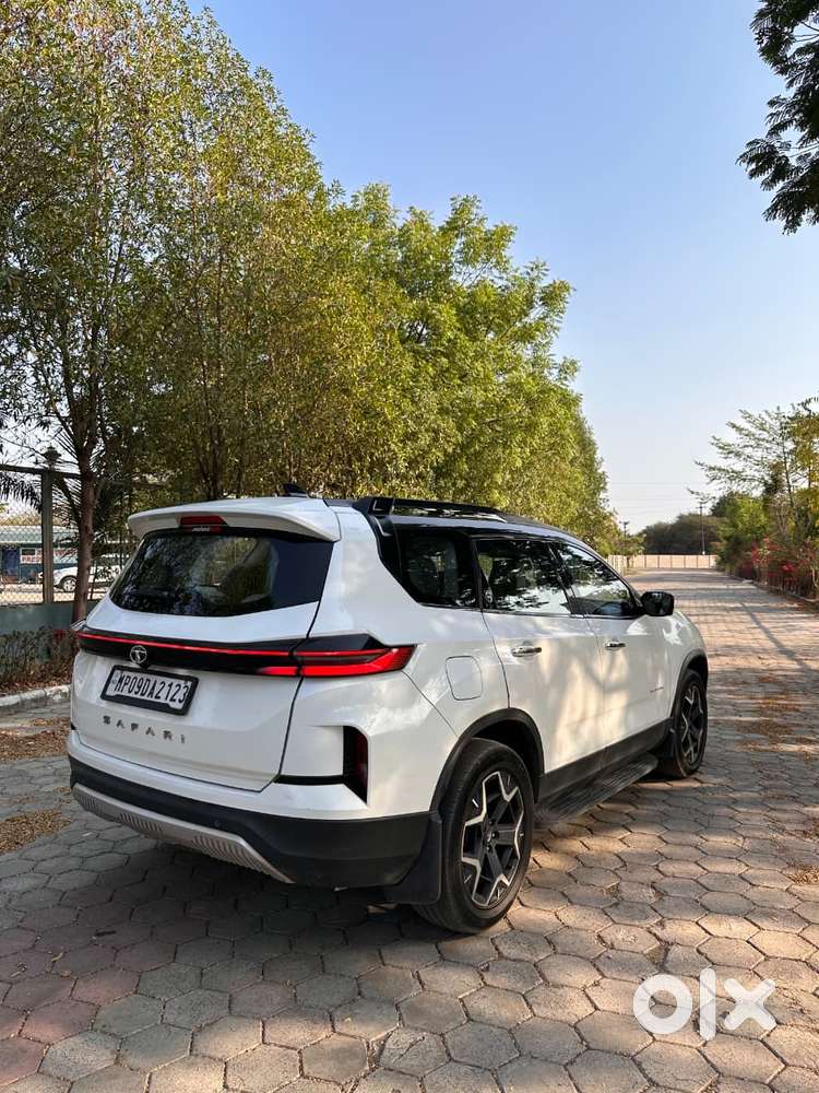Tata Safari Accomplished Plus 6 Str Dual Tone At, 2023, Diesel