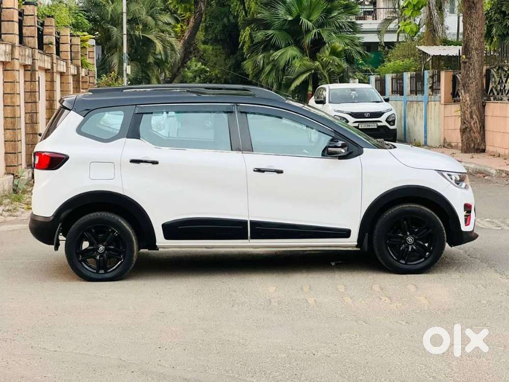 Renault Triber Rxz, 2022, Petrol