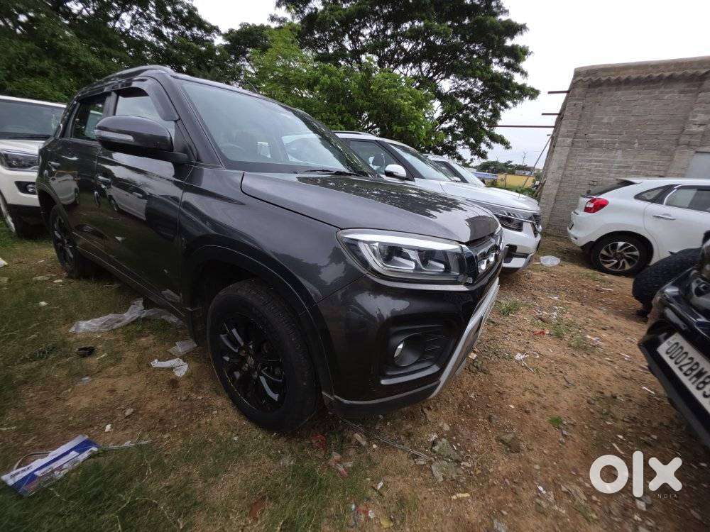 Maruti Suzuki Brezza 1.5 Zxi At Smart Hybrid, 2021, Petrol
