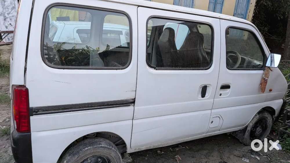 Maruti Suzuki Eeco 2011 कार