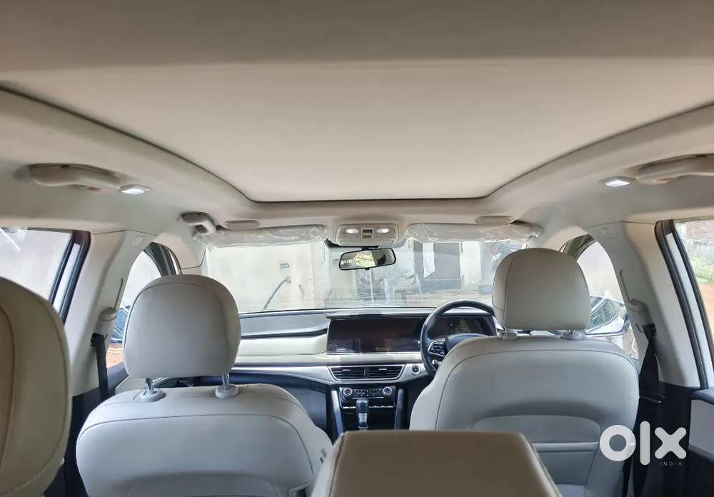 Mahindra Xuv700 Ax7l Awd  Well Maintained