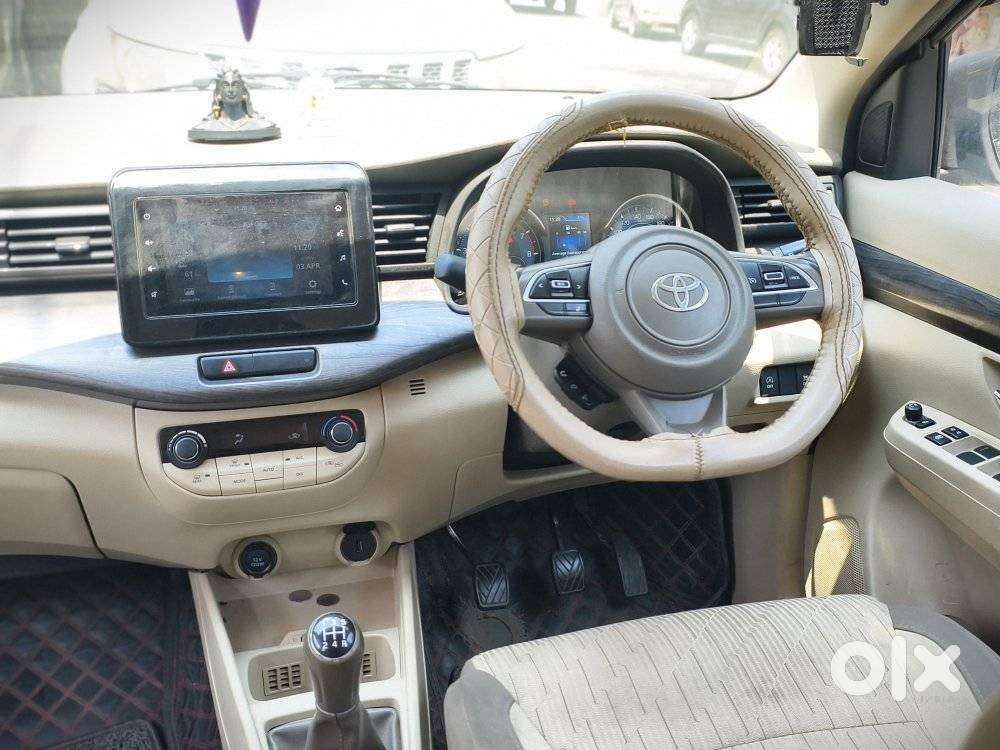 Toyota Rumion V Mt, 2024, Petrol