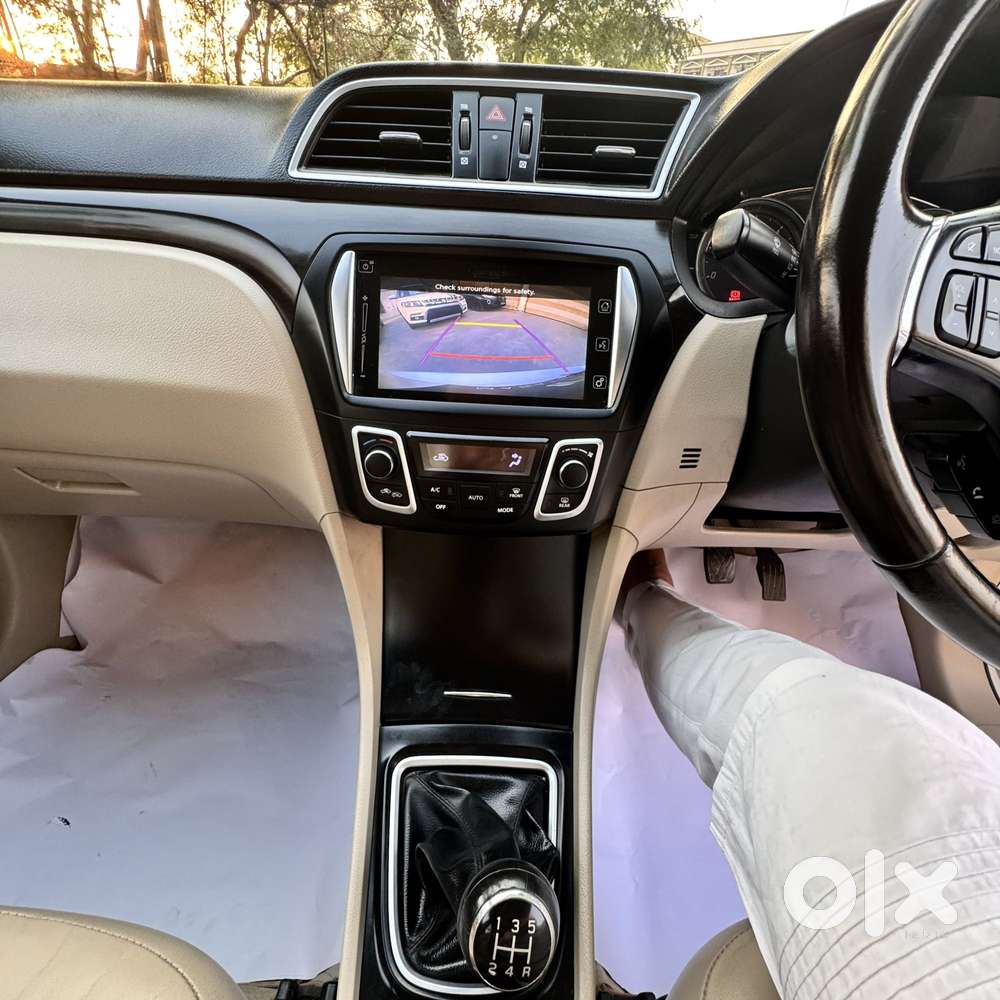 Maruti Suzuki Ciaz 1.3 Alpha Shvs Mt, 2017, Diesel