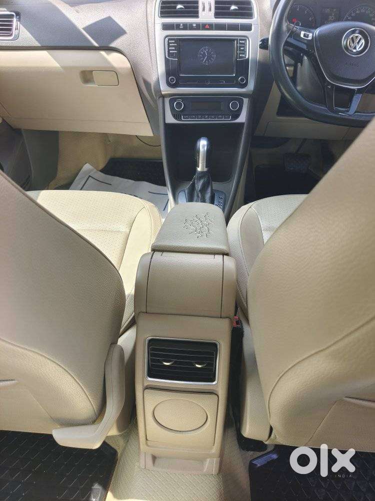 Volkswagen Vento 1.2 Tsi Highline At, 2018, Petrol