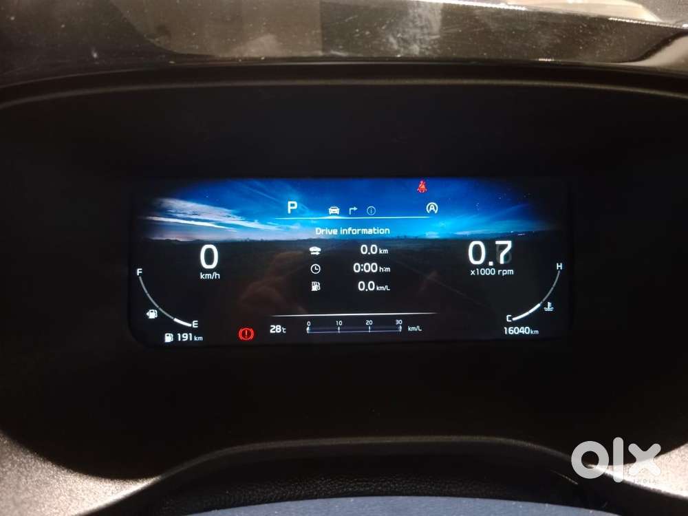 Kia Carens 1.5 Luxury Plus Turbo 7 Str, 2024, Petrol