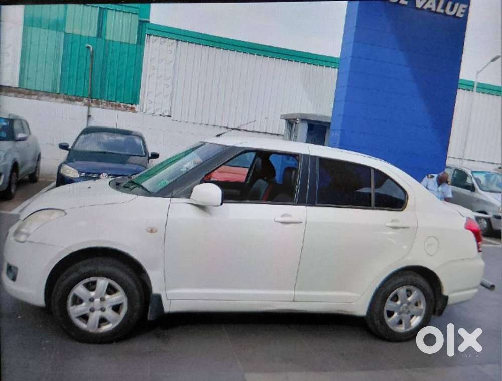Maruti Suzuki Swift Dzire Zxi, 2010, Petrol