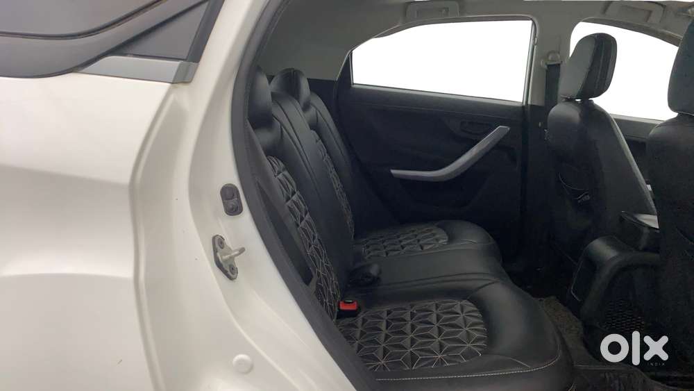 Tata Nexon 1.5 Revotorq Xma Amt (s), 2022, Petrol