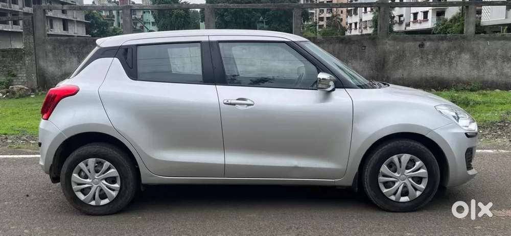 Maruti Suzuki Swift Vxi, 2022, Petrol