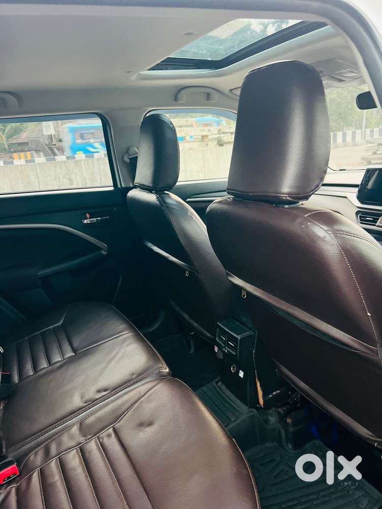 Maruti Suzuki Brezza 1.5 Zxi At Smart Hybrid, 2024, Petrol