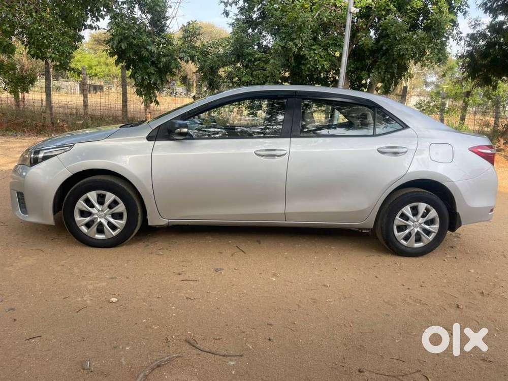 Toyota Corolla Altis 2013-2017 D-4d Js, 2017, Diesel
