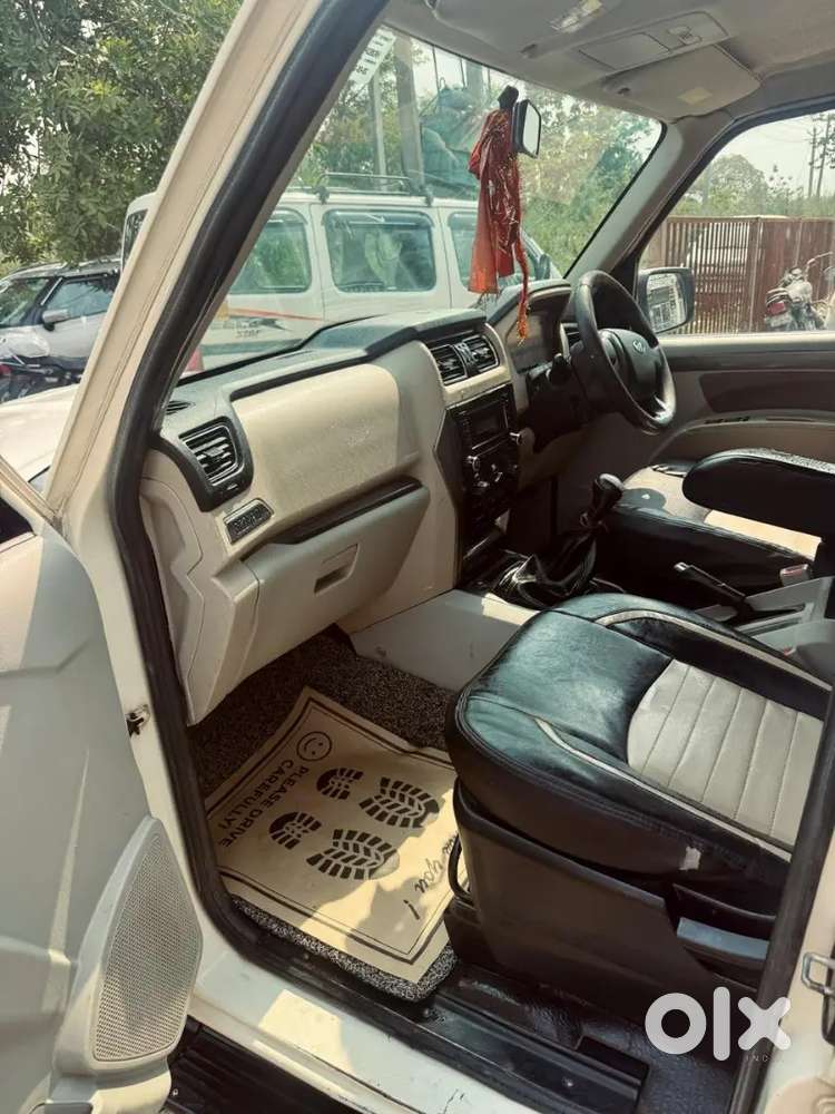 Mahindra Scorpio 2018 Diesel 85000 Km Driven