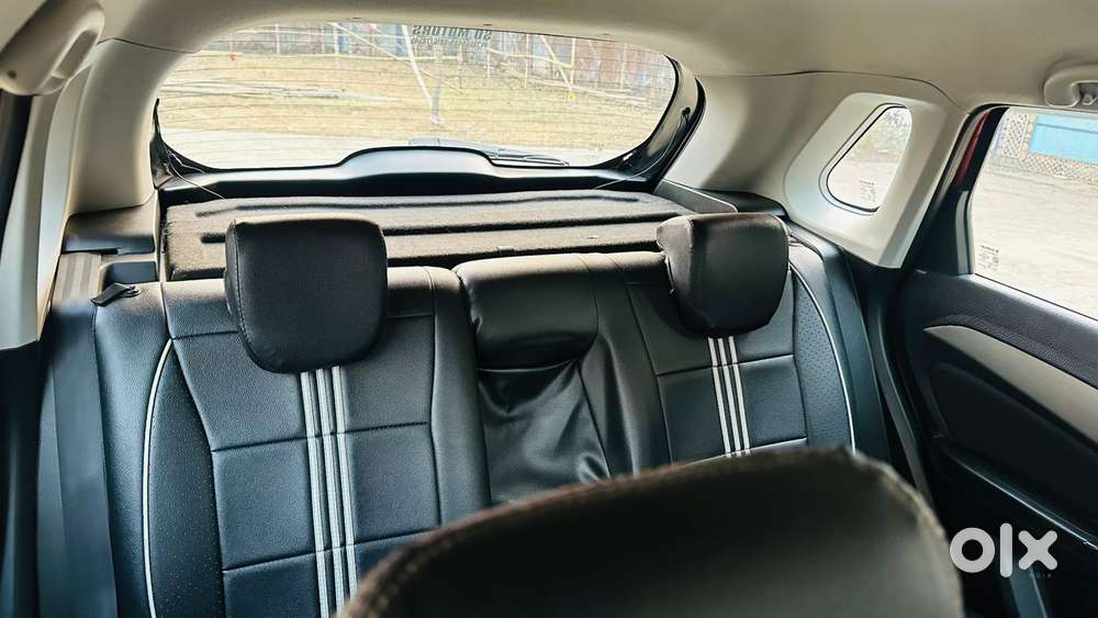 Maruti Suzuki Brezza Zdi+ Dual Tone, 2018, Diesel