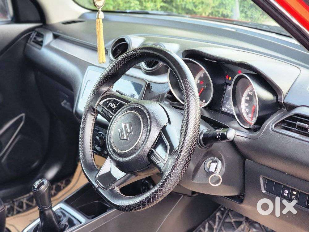 Maruti Suzuki Swift Vxi + Manual, 2022, Petrol