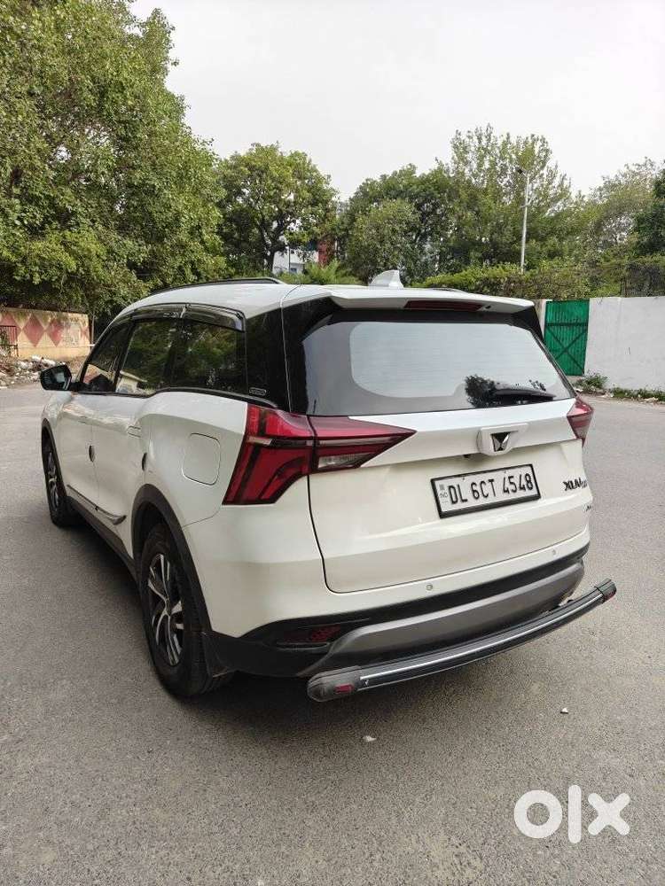 Mahindra Xuv700 2.0 Ax 5 Petrol Mt Str, 2023, Petrol