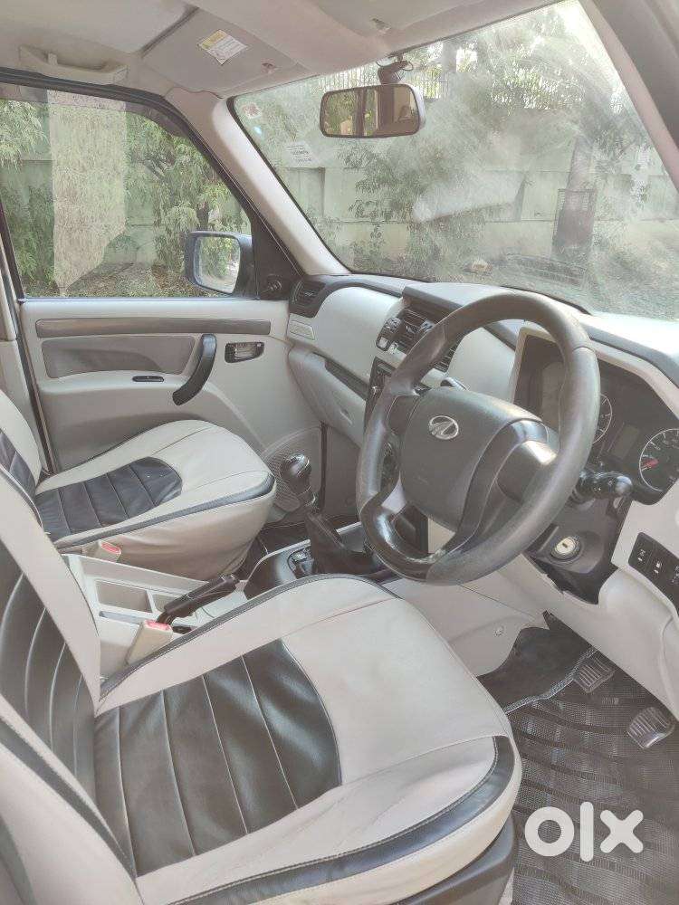 Mahindra Scorpio S4 Plus 9s, 2016, Diesel