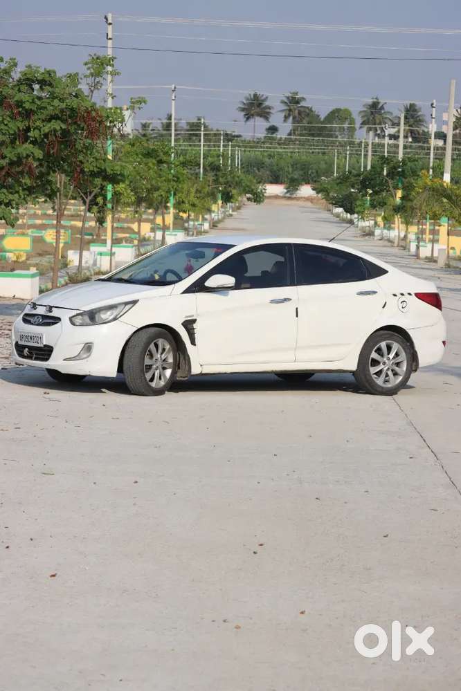 Hyundai Verna 2012 Diesel Well Maintained Asking 250000rs Only