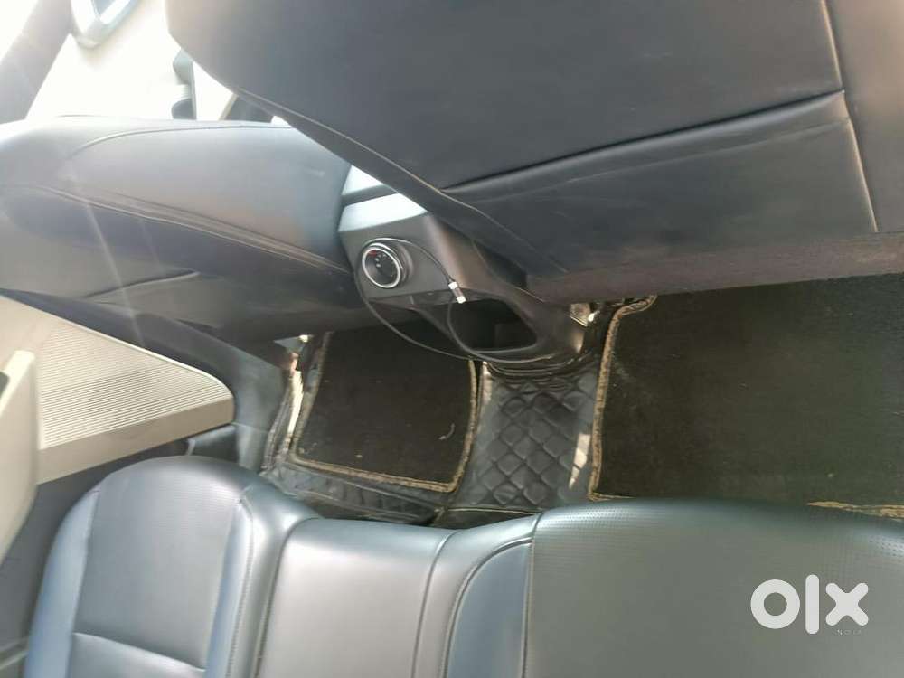 Kia Carens 2025 Diesel Well Maintained