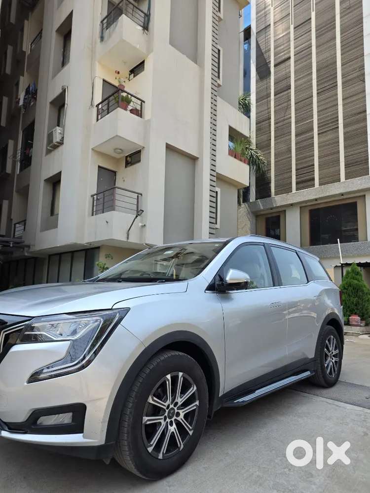 Mahindra Xuv700 2023 Petrol Well Maintained