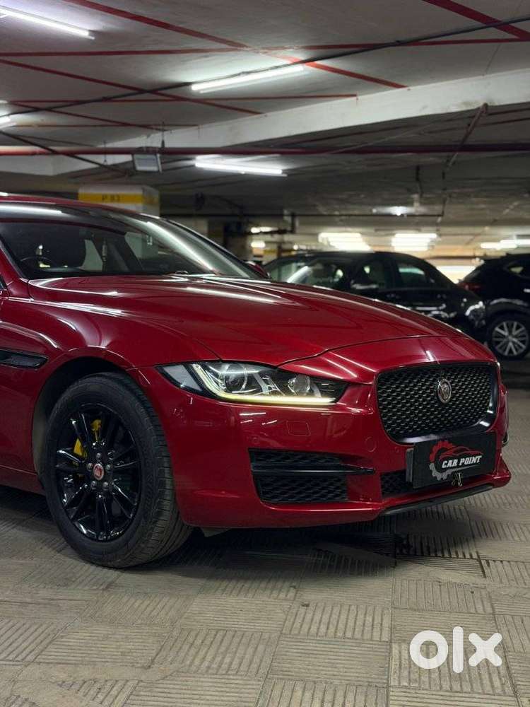 Jaguar Xe Portfolio, 2017, Petrol