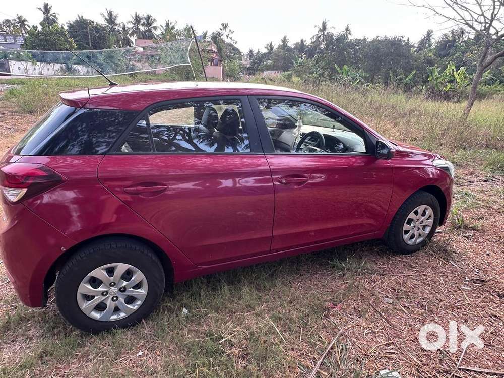 Hyundai I20 Sportz 2017  Petrol  89,500 Km  Well Maintained