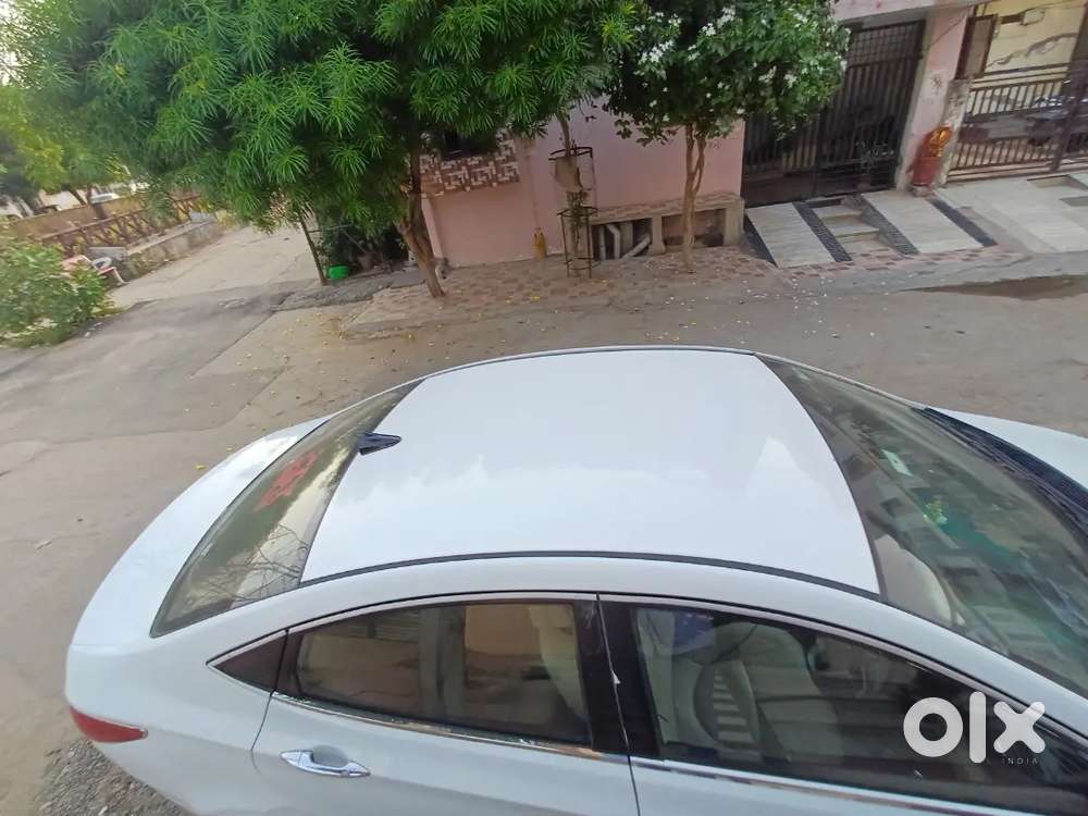 Hyundai Verna Fluidic 2011 Diesel Manual