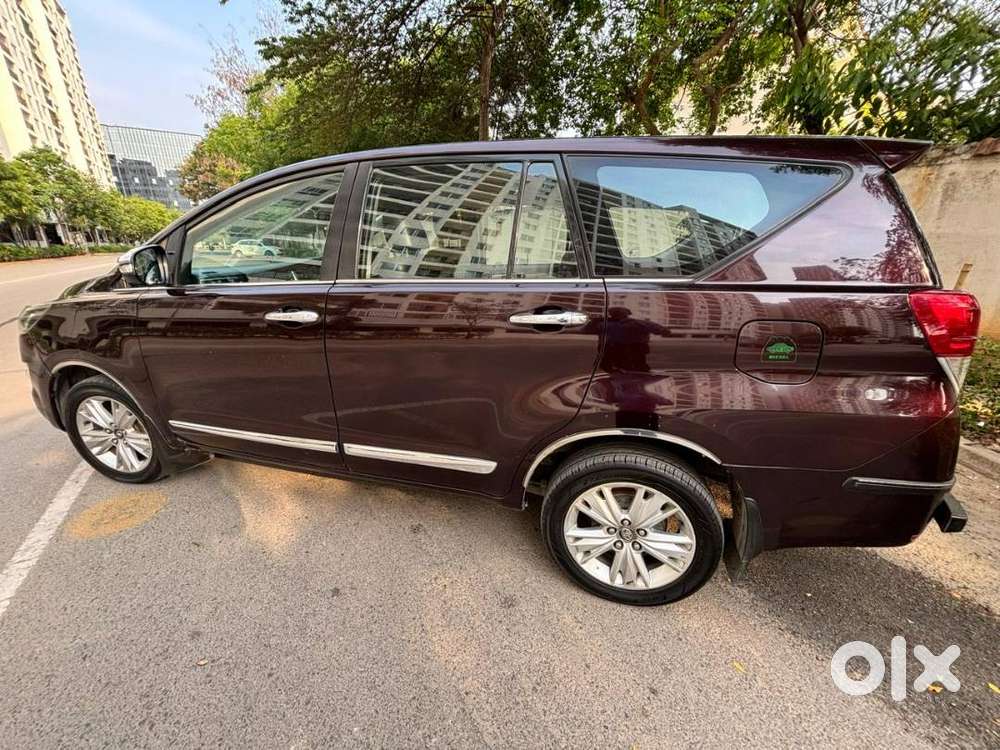 Toyota Innova Crysta 2016 Diesel Well Maintained