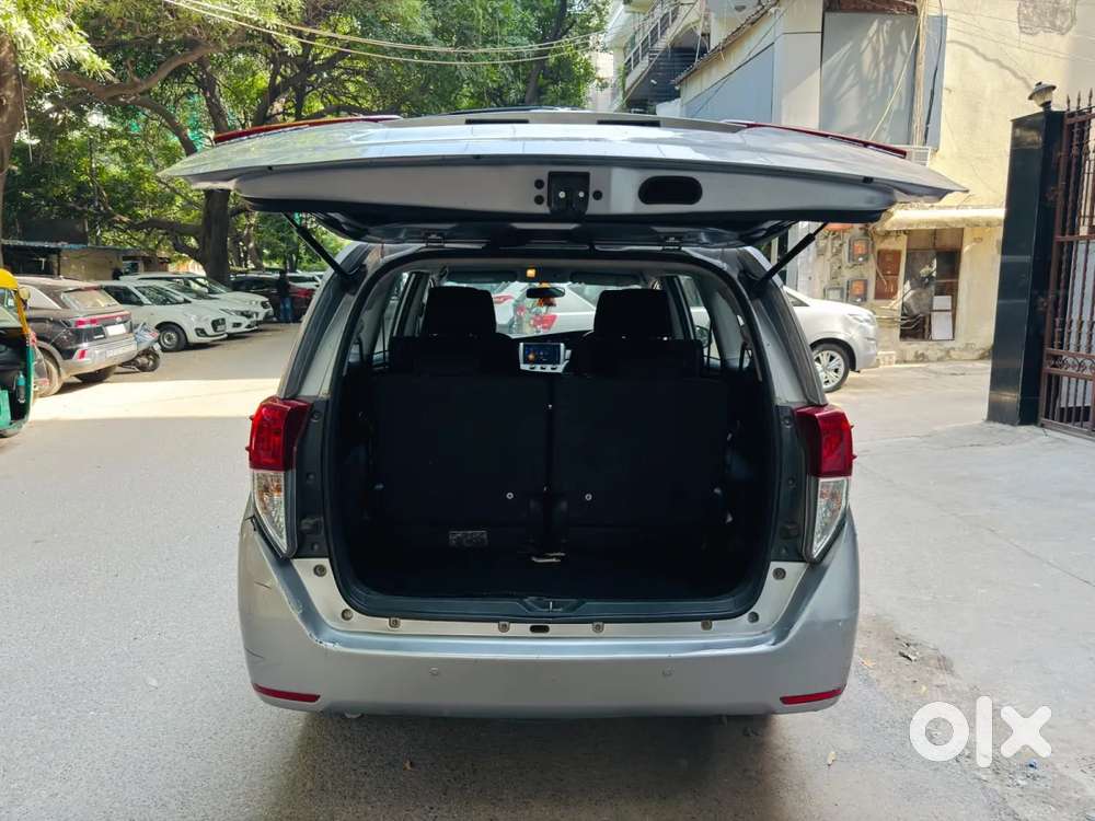 Toyota Innova Crysta 2.4 G Mt 7 Str, 2018, Diesel