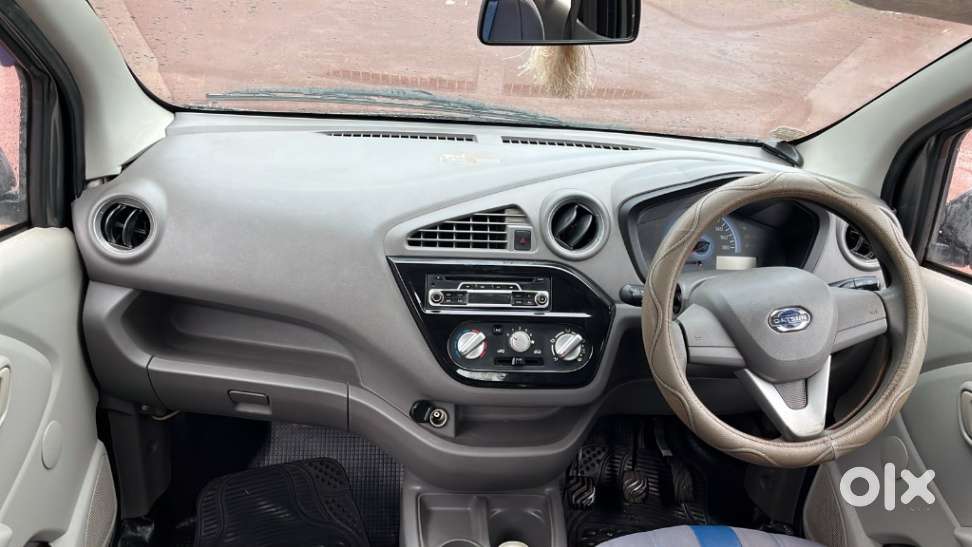 Datsun Redigo T Option, 2016, Petrol