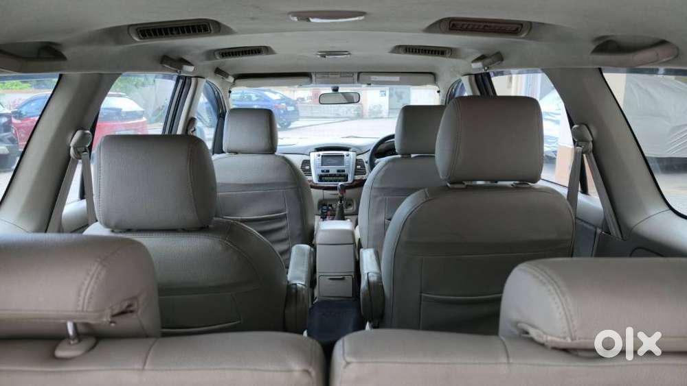 Toyota Innova 2.5 Vx 7 Seater Bs Iv, 2012, Diesel