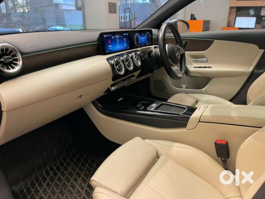 Mercedes-benz A-class Limousine 200, 2023, Petrol