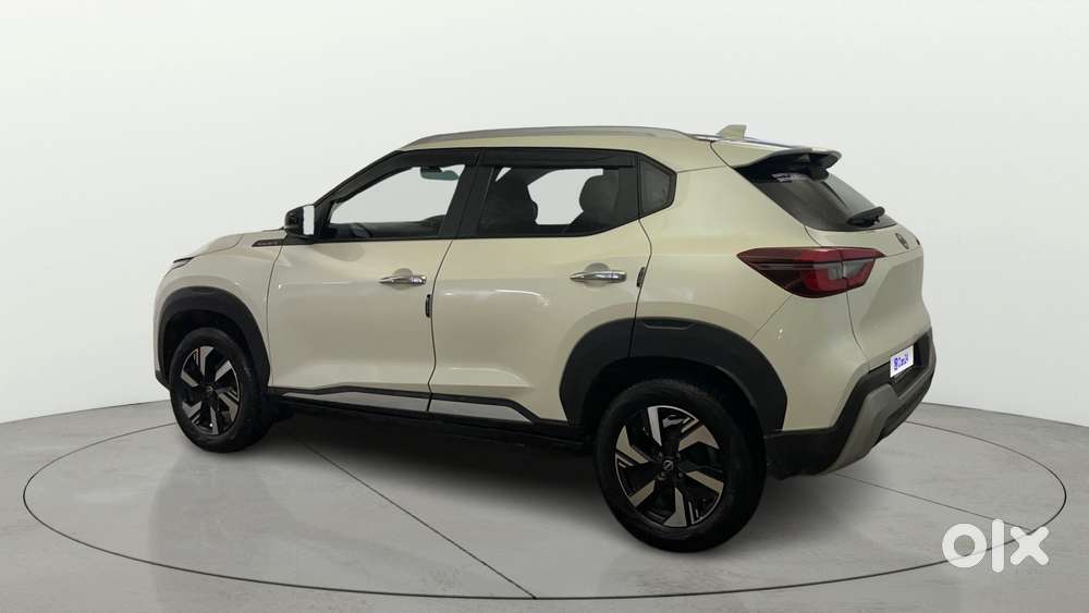 Nissan Magnite Kuro Edition Petrol Amt, 2025, Petrol