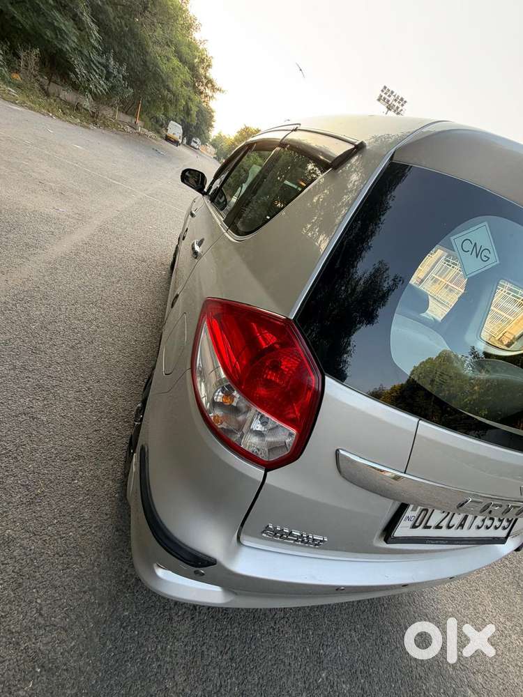 Maruti Suzuki Ertiga 1.4 Vxi Cng Anniversary Edition, 2018, Cng & Hy..