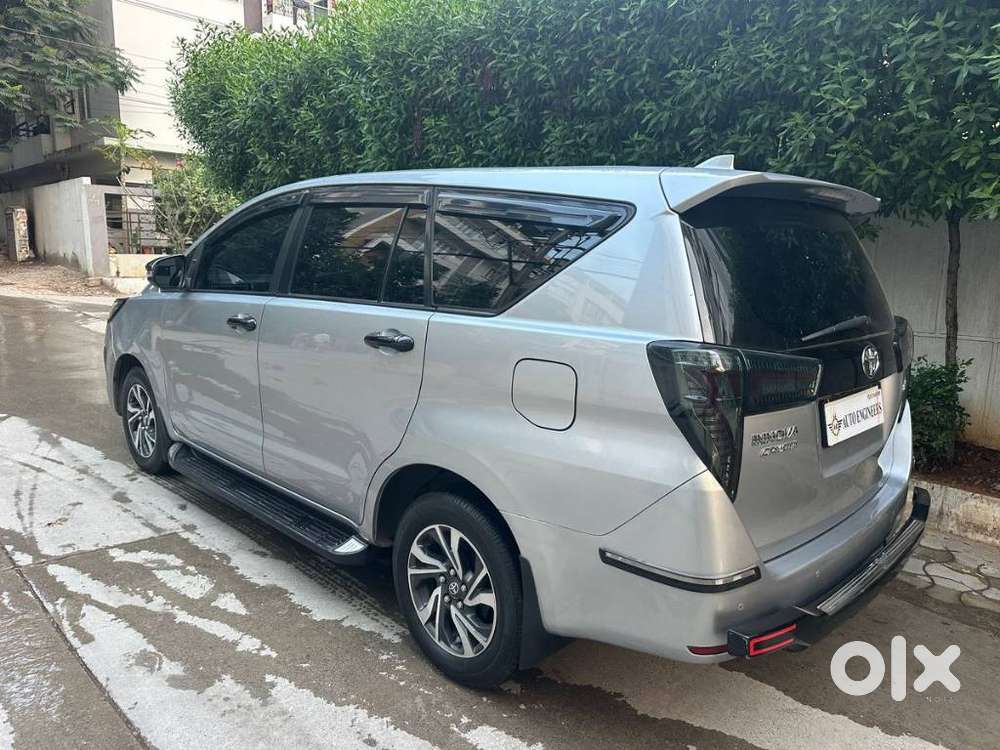 Toyota Innova Crysta [2020-ongoing] 2.4 Gx 8 Str, 2022, Diesel