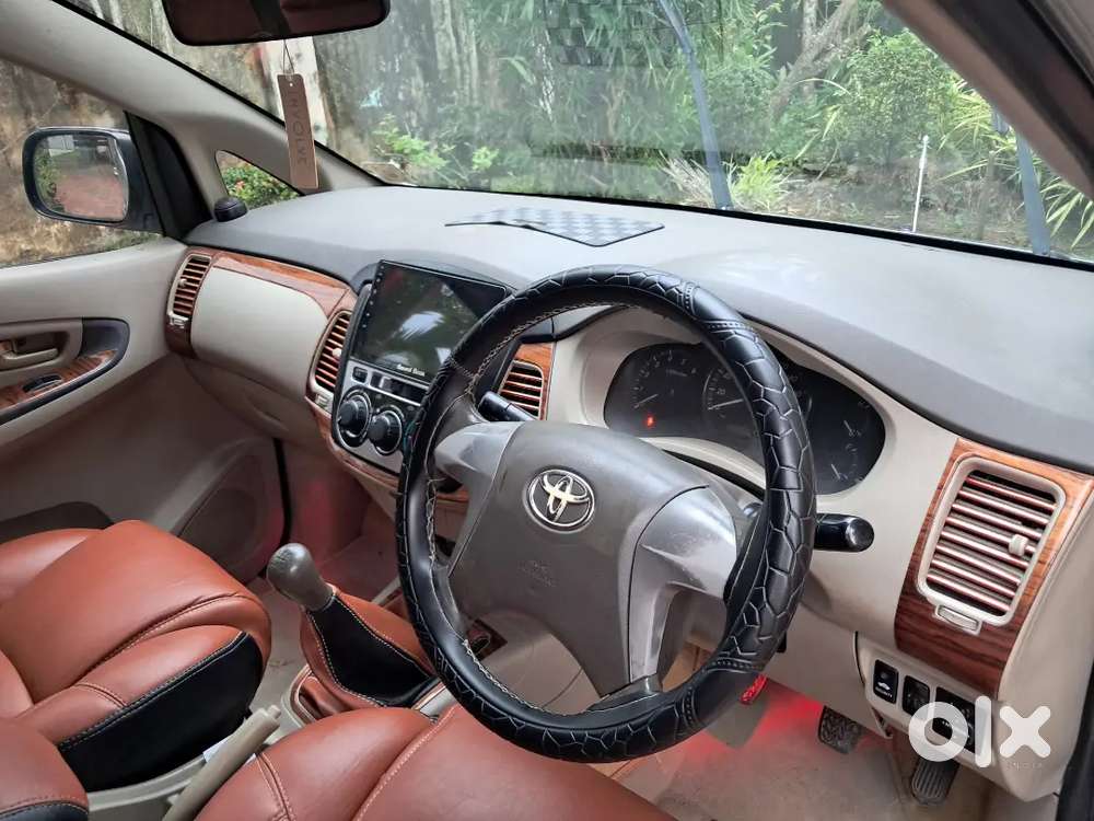 Toyota Innova 2013 December