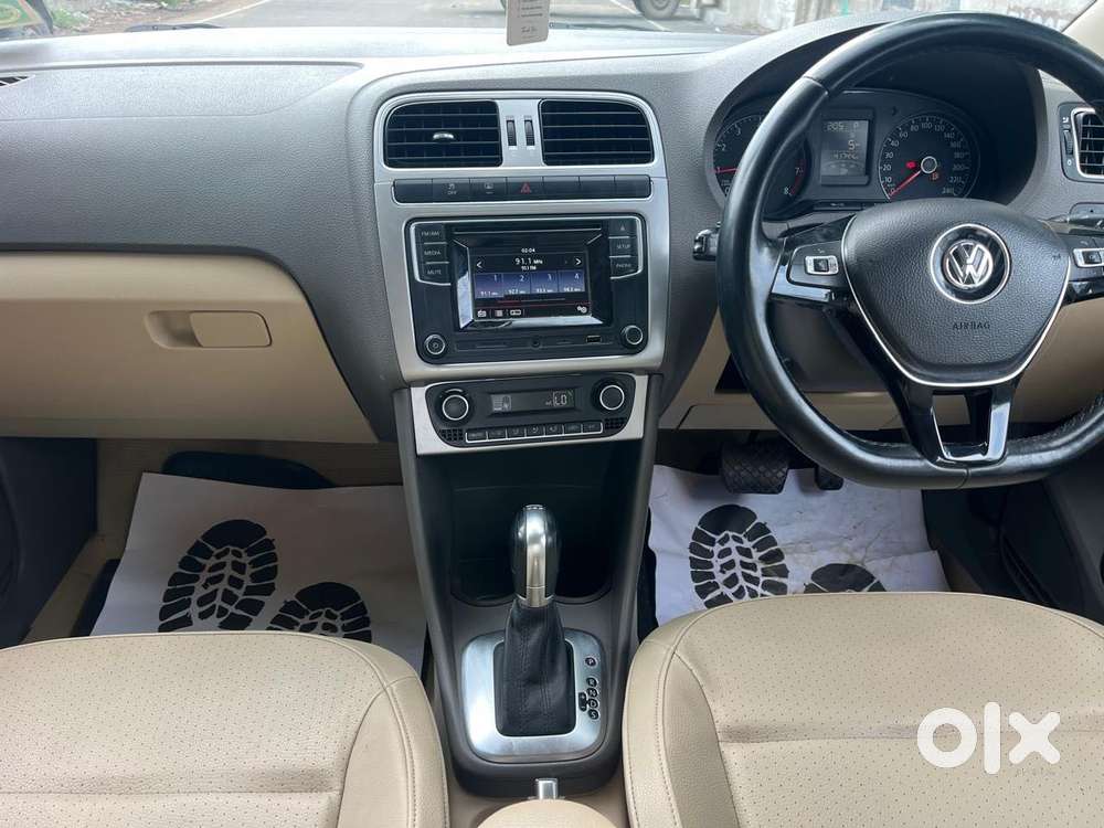Volkswagen Vento 1.2 Tsi Highline At, 2016, Petrol