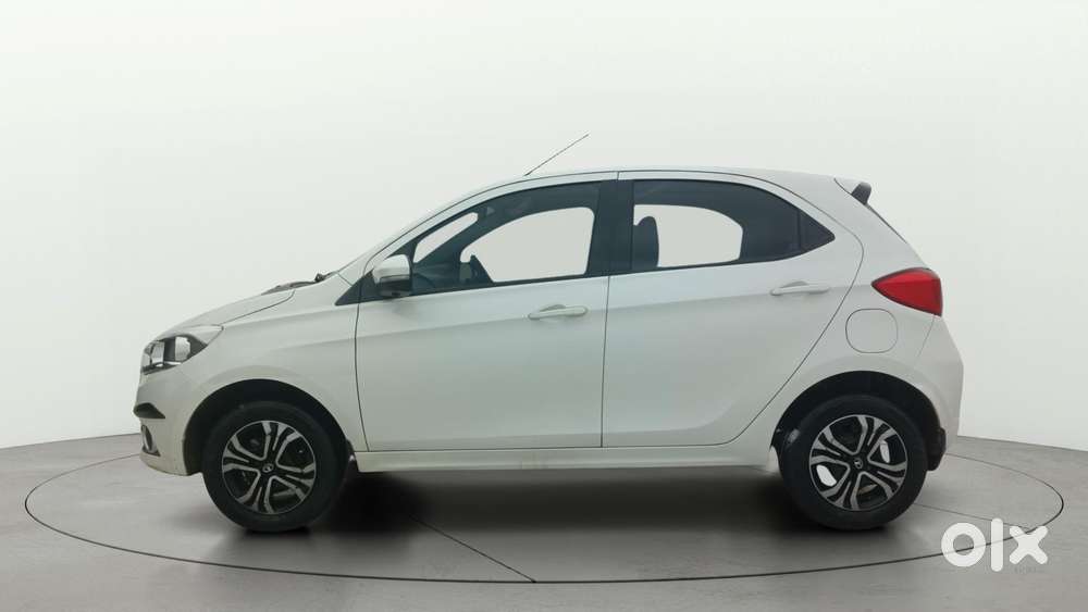 Tata Tiago 1.2 Revotron Xza, 2019, Petrol