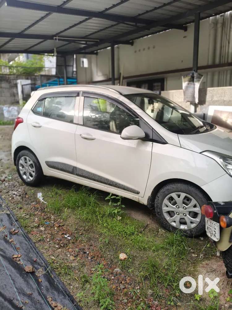 Hyundai Grand I10 2016 Petrol 72000 Km Driven