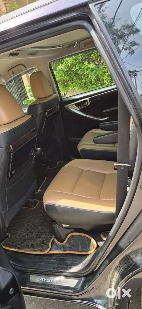 Toyota Innova Crysta 2021