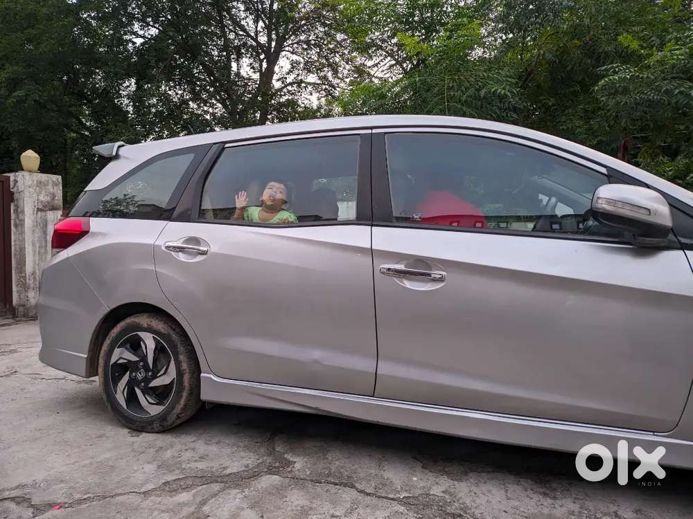 Honda Mobilio 1.5 Rs For Sale